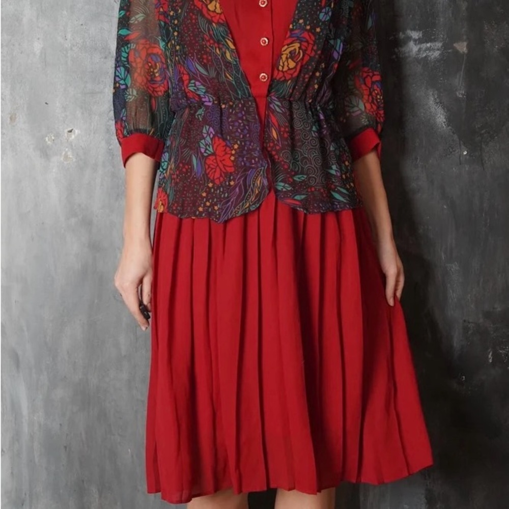 Fun 80s Pleated Midi Dress - Picture 4 of 6
